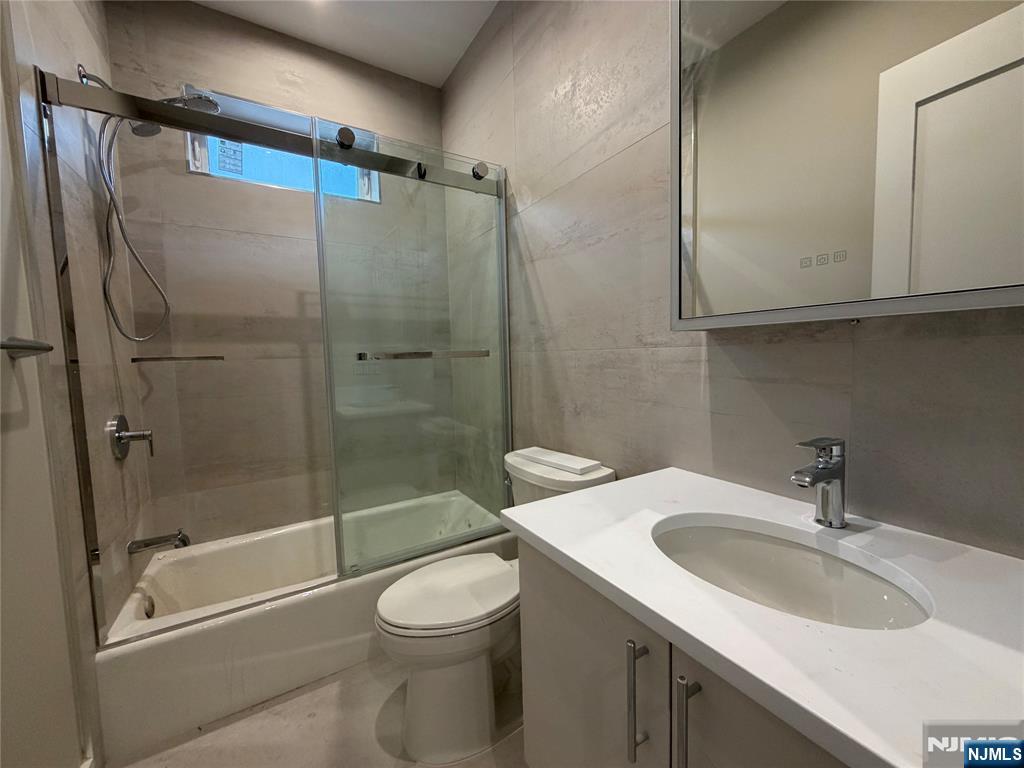 743 Kingsland Avenue