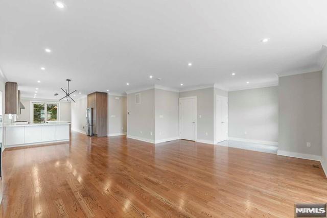 211 Warwick Avenue 1