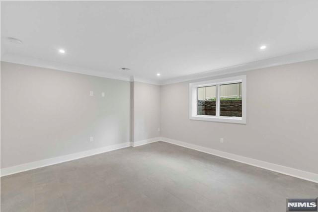 211 Warwick Avenue 1