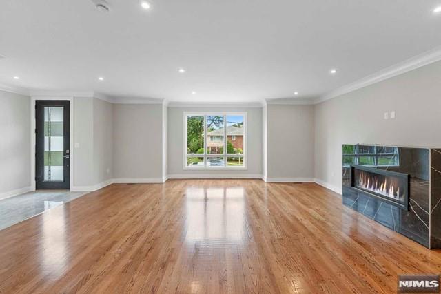 211 Warwick Avenue 1