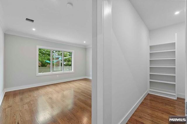 211 Warwick Avenue 1