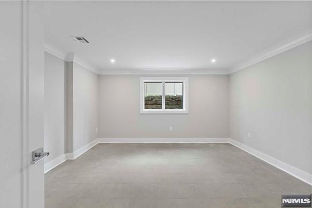 211 Warwick Avenue 1