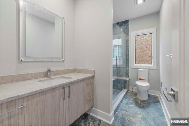 211 Warwick Avenue 1