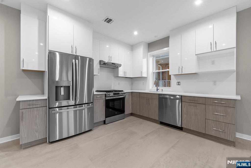 743 Kingsland Avenue 2