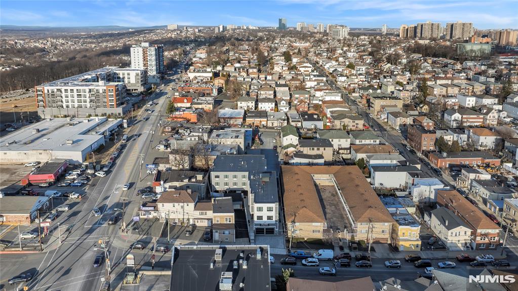 491 Walker Street 2G