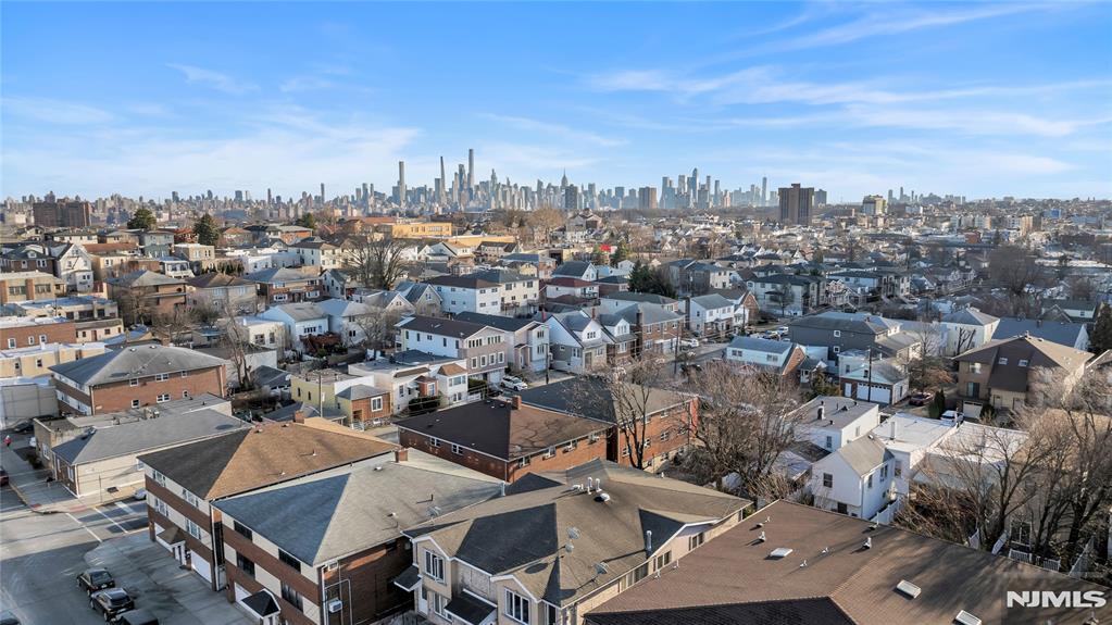 491 Walker Street 2G