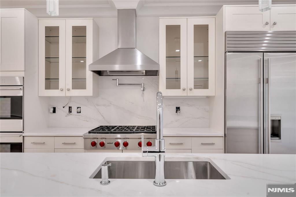 516 Undercliff Avenue