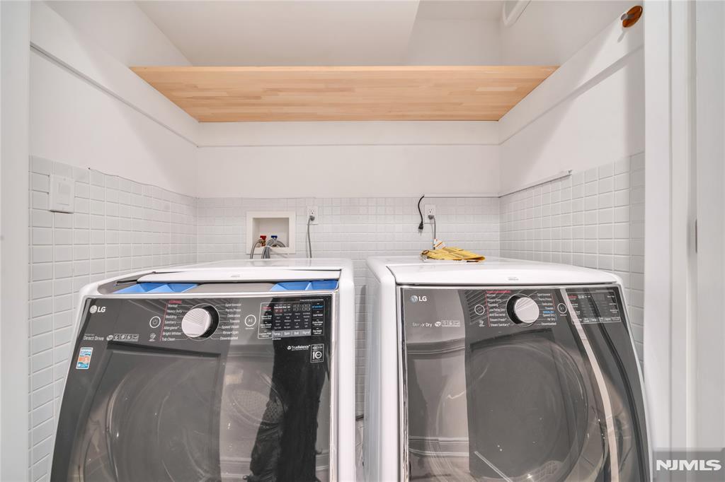 516 Undercliff Avenue