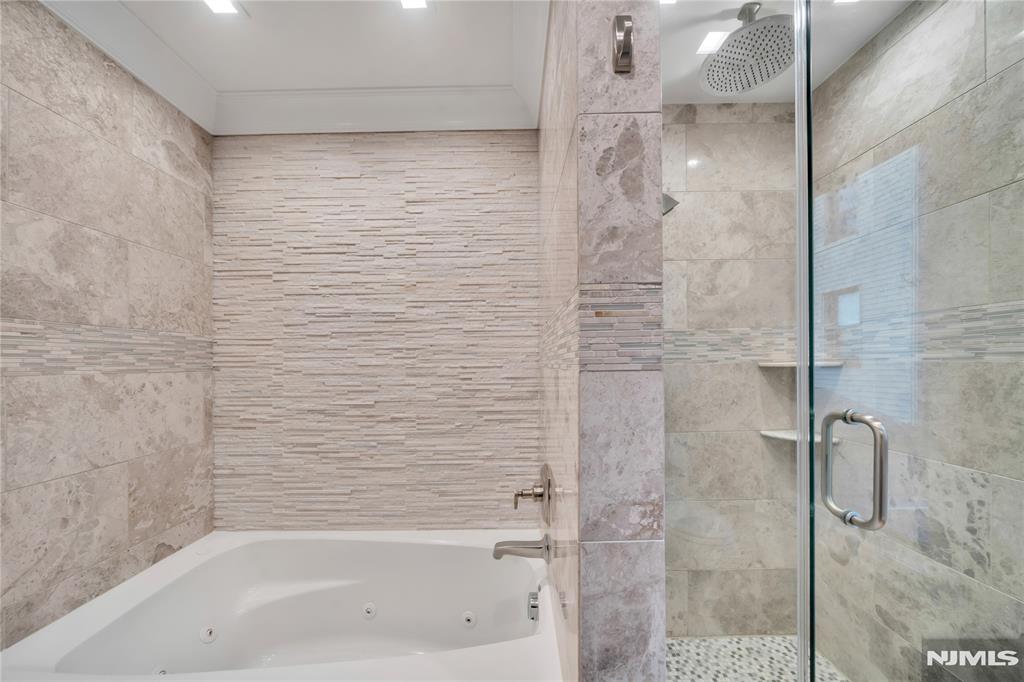 516 Undercliff Avenue