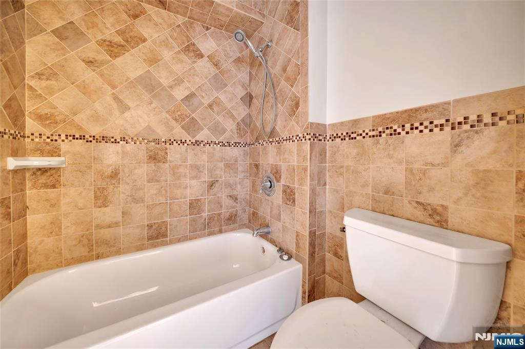 770 Anderson Avenue 15A