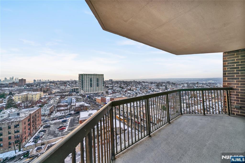 770 Anderson Avenue 15A