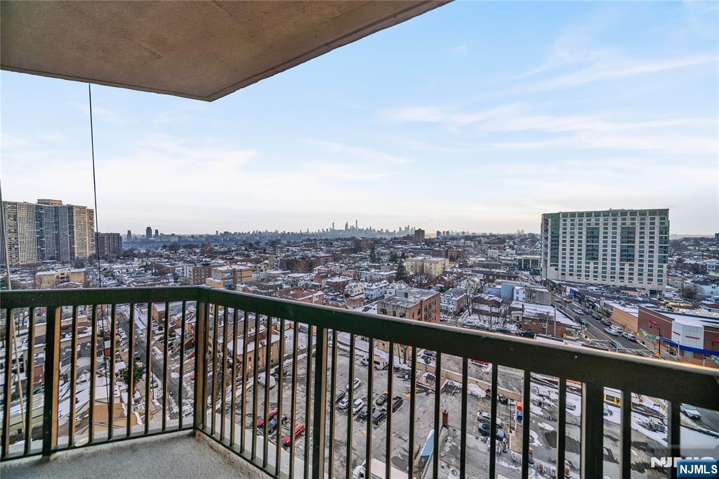 770 Anderson Avenue 15A