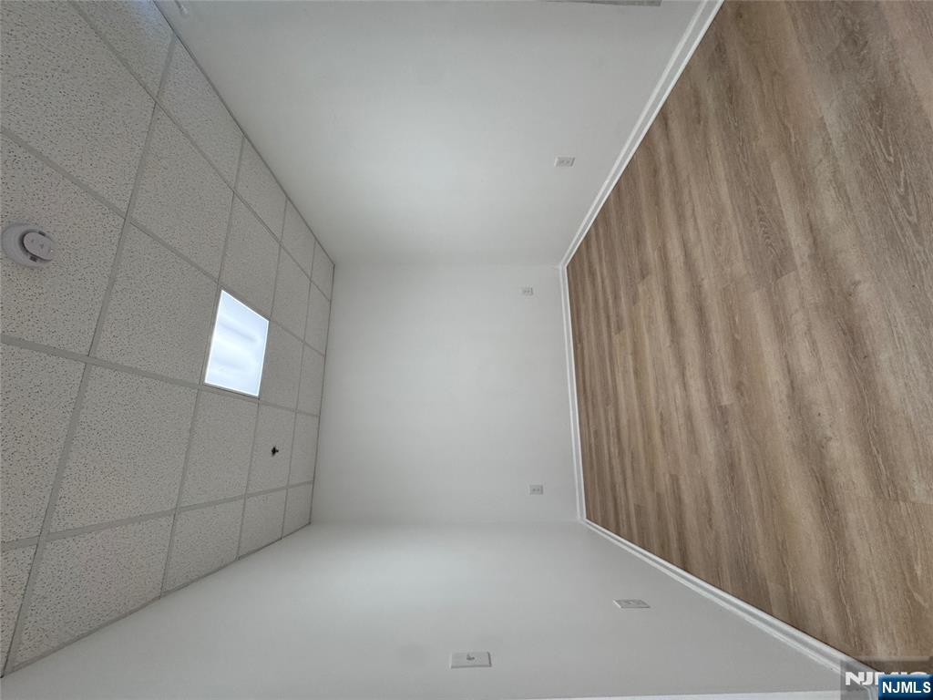 61 Kansas Street 2D
