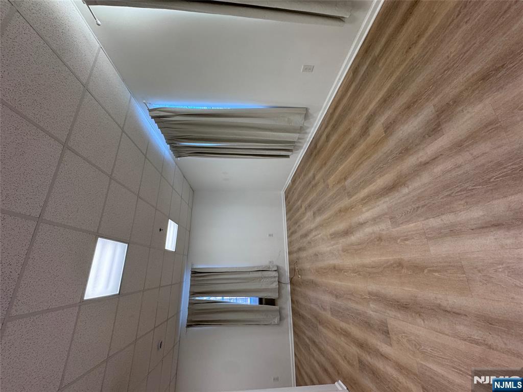61 Kansas Street 2D