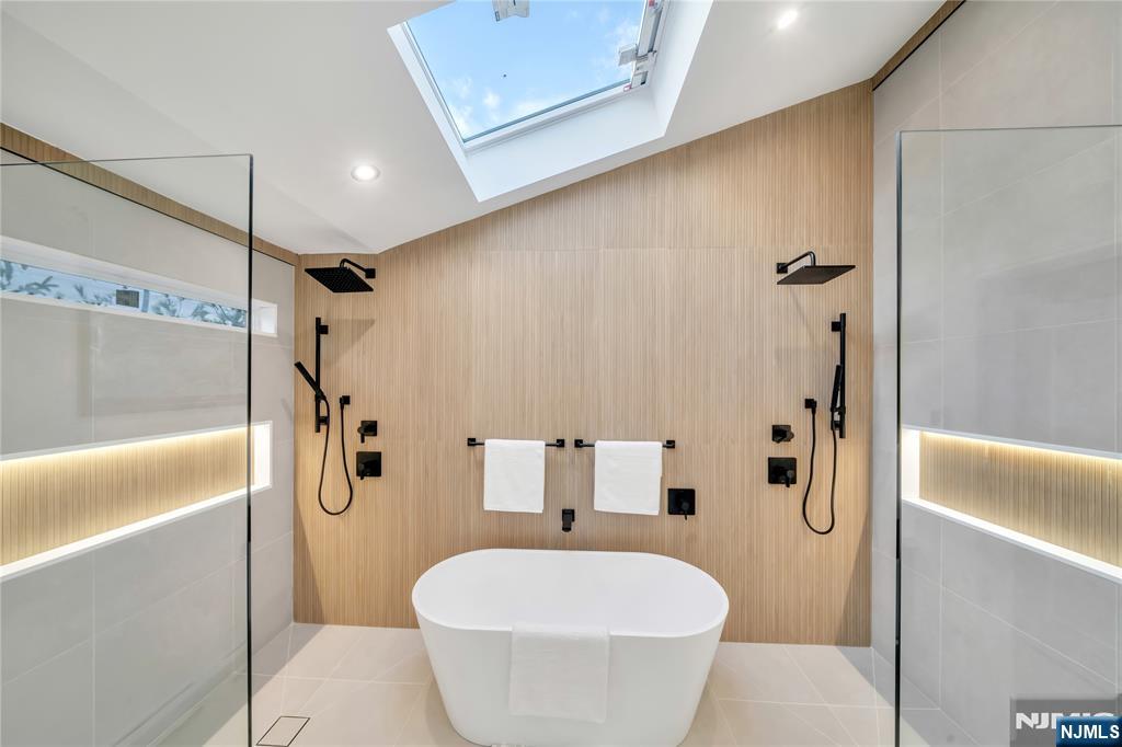 1047 Anderson Avenue A