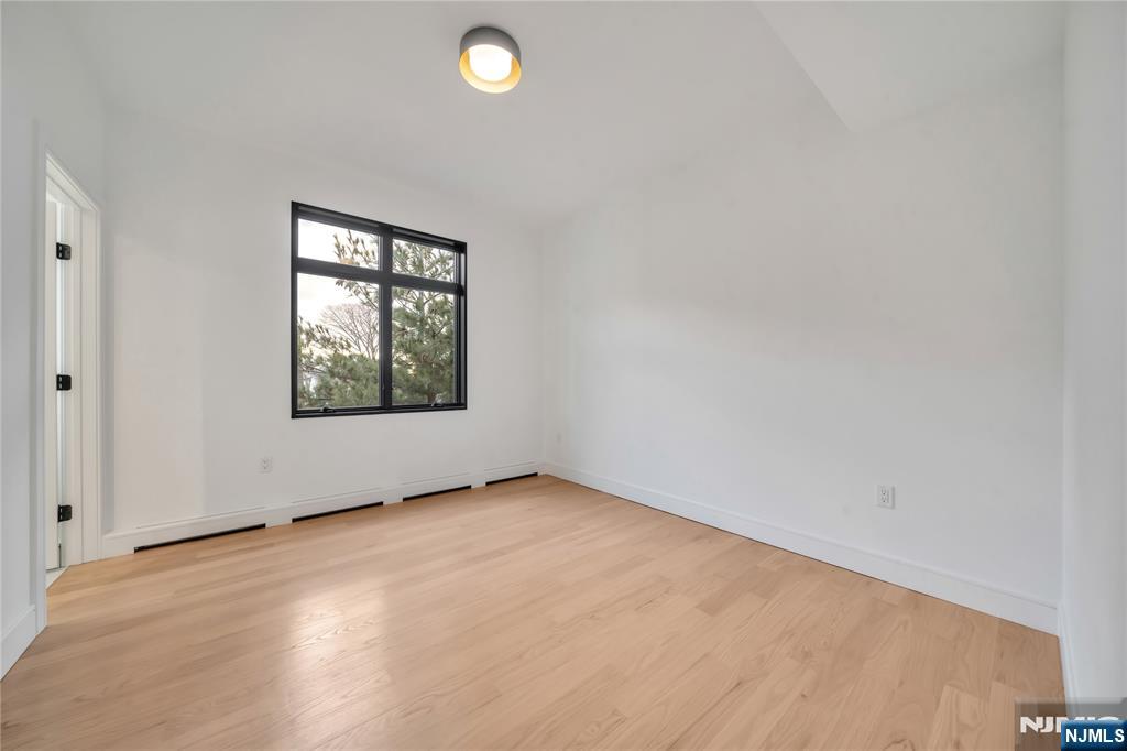 1047 Anderson Avenue A