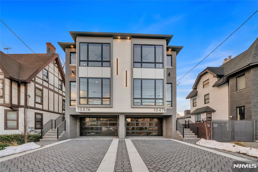 1047 Anderson Avenue A