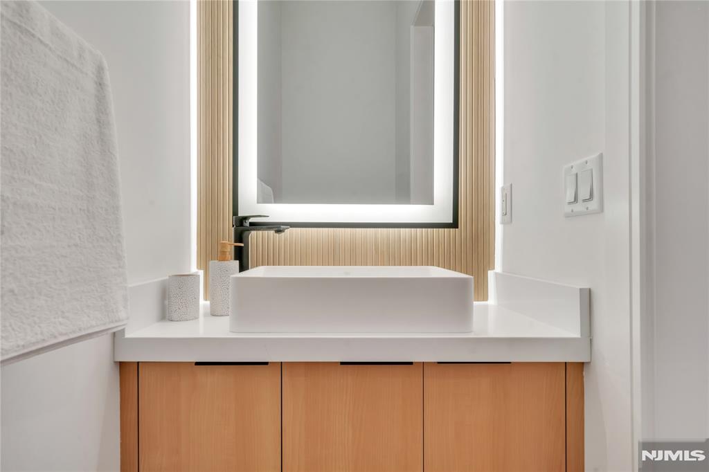 1047 Anderson Avenue A