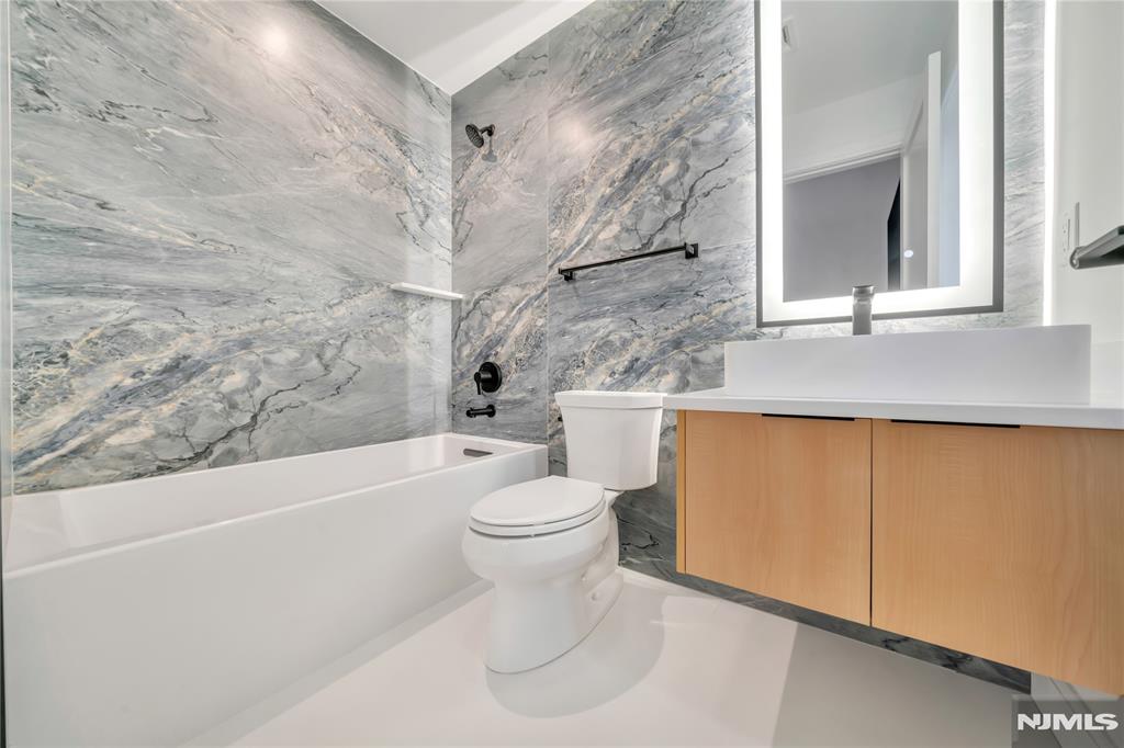 1047 Anderson Avenue A