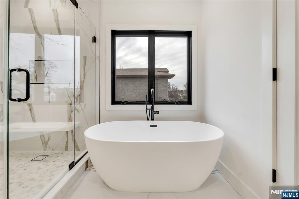 2220 Mackay Avenue A