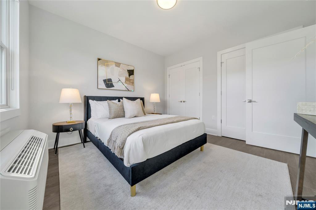 491 Walker Street 3G