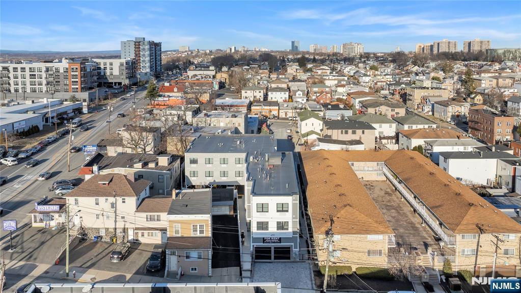 491 Walker Street 3G