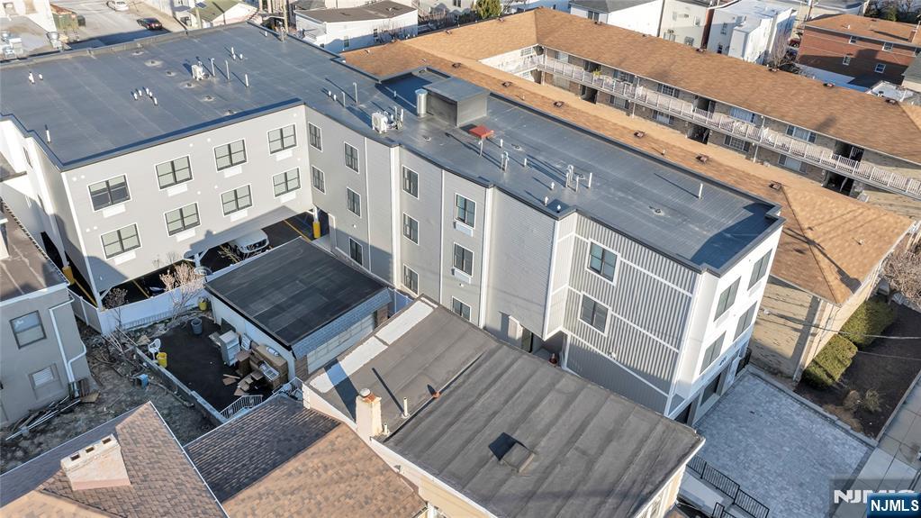 491 Walker Street 3G