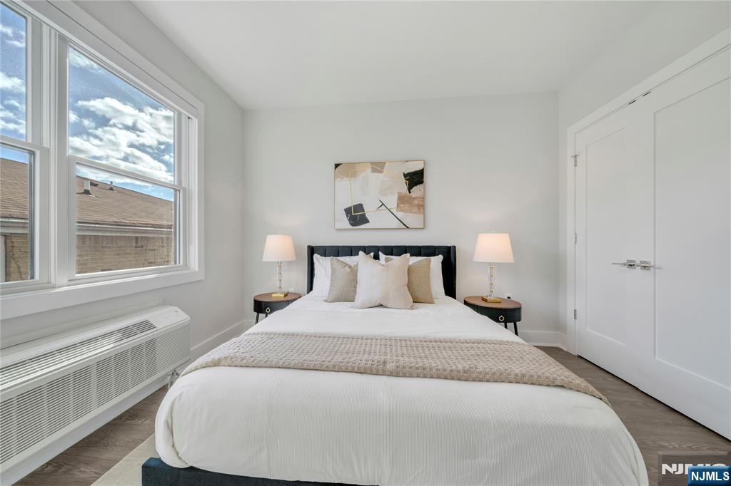 491 Walker Street 3G