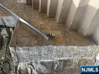 148 Undercliff Avenue 2