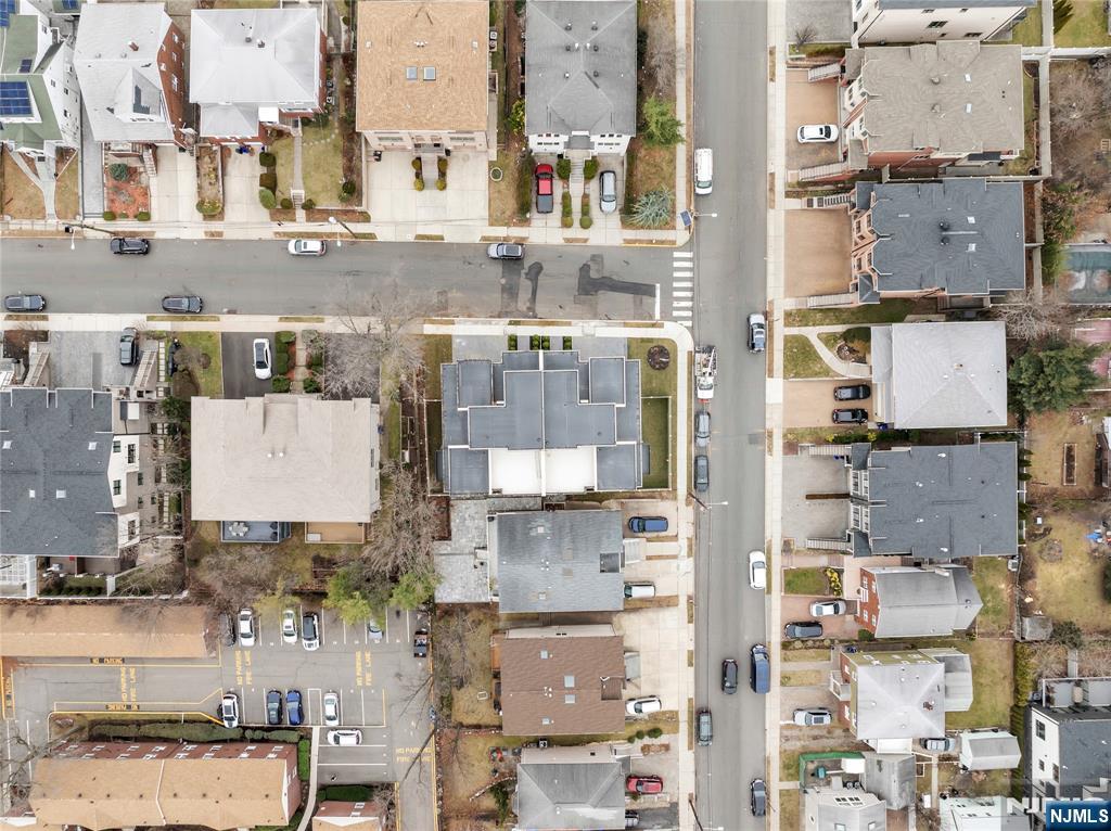 2220 Mackay Avenue A