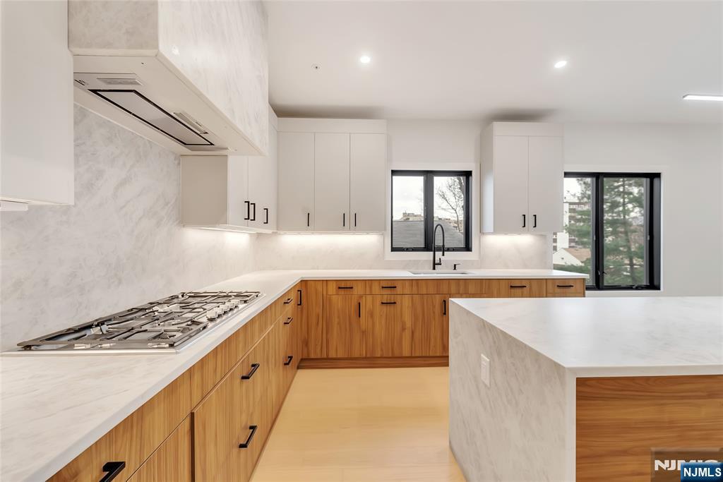 2220 Mackay Avenue A