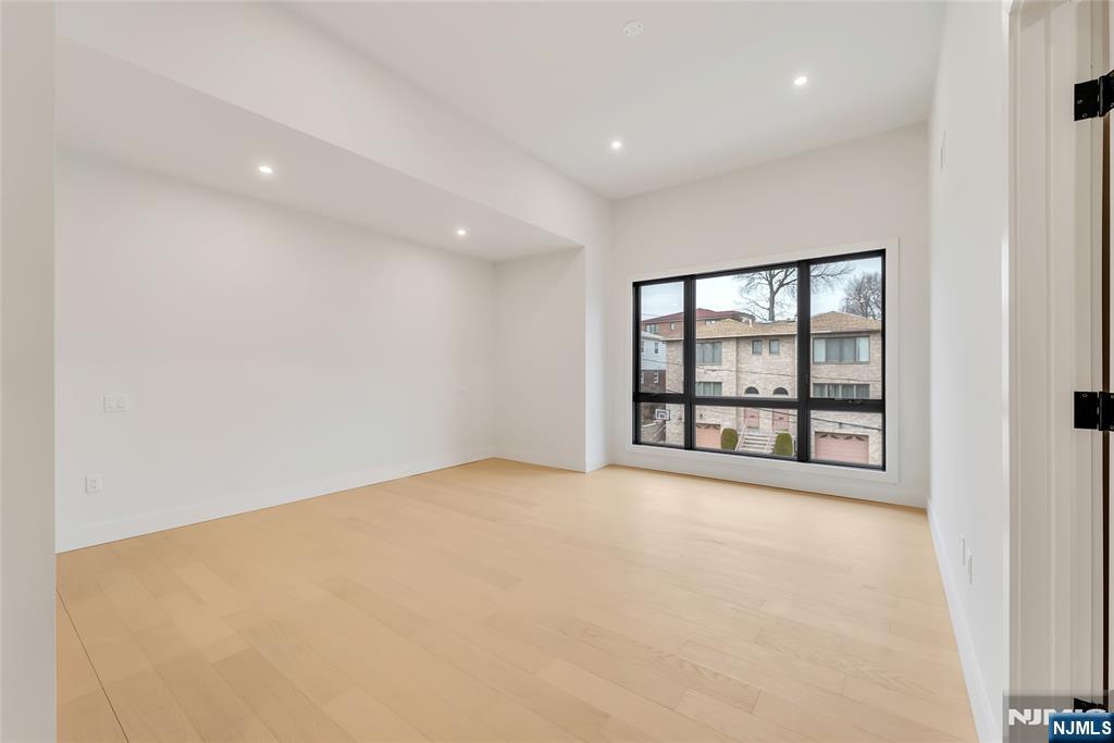 2220 Mackay Avenue A