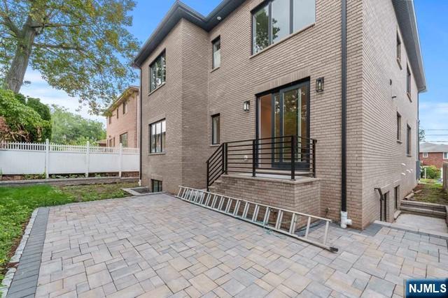 211 Warwick Avenue 1