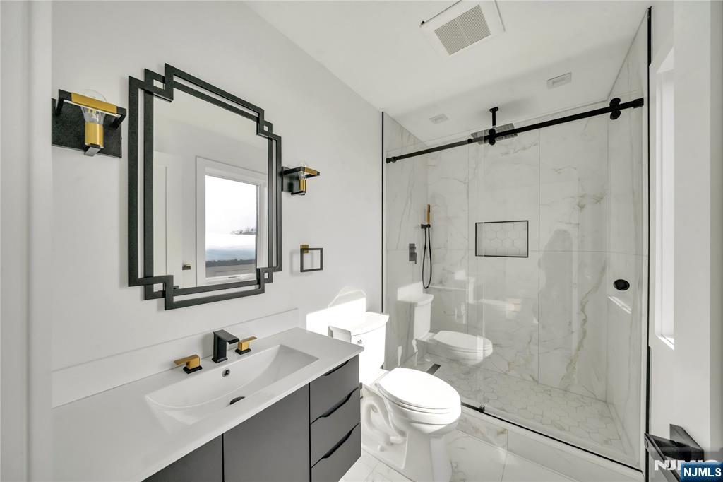 428 6th Street 1