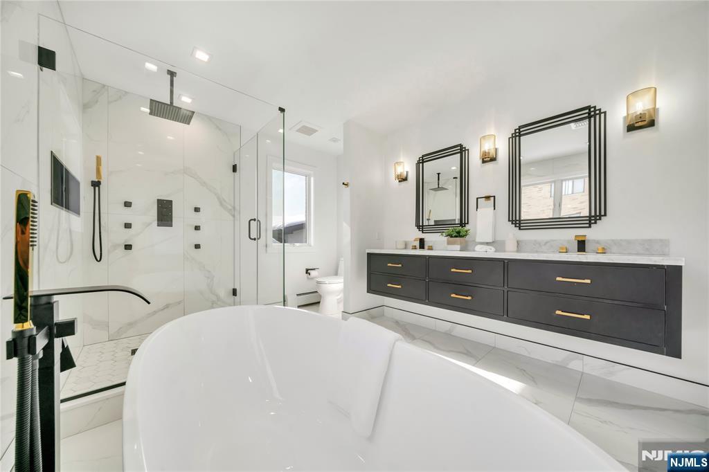 428 6th Street 1