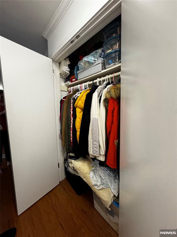 6050 Boulevard East 16J