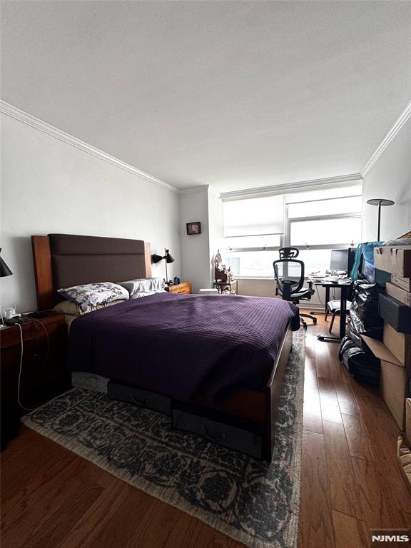 6050 Boulevard East 16J