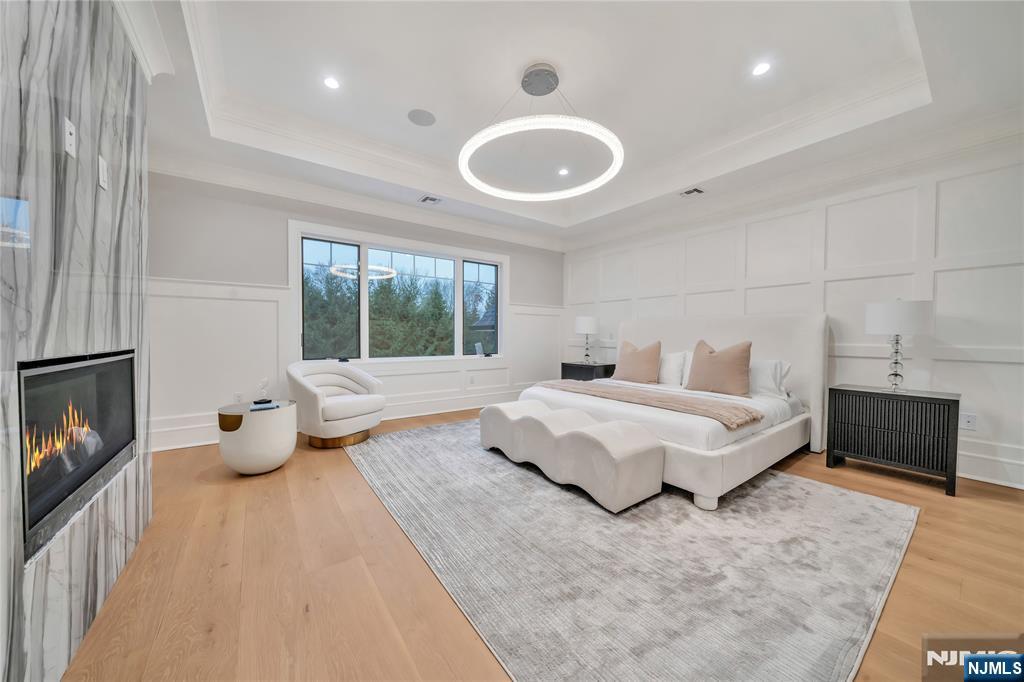 7 Central Avenue