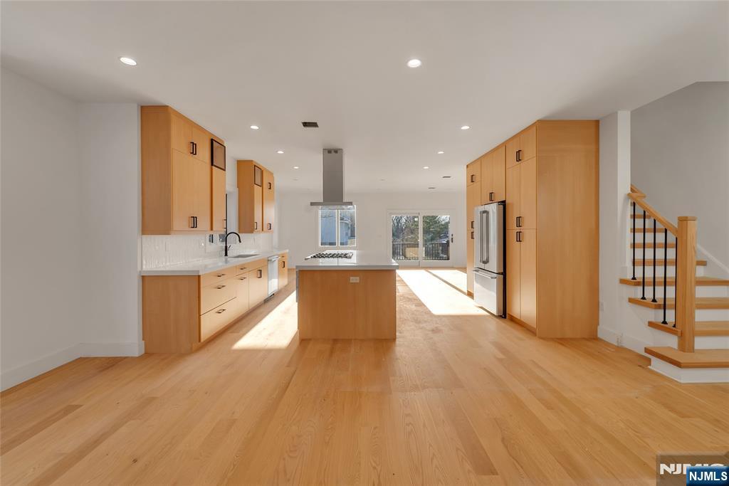 432 Stillwell Avenue B