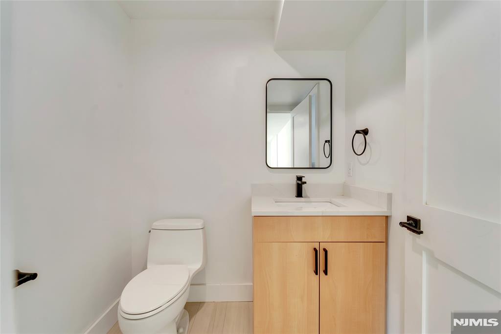 432 Stillwell Avenue B