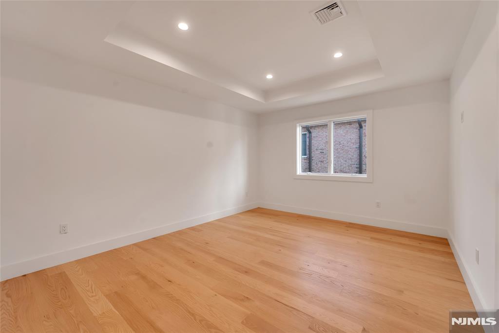 432 Stillwell Avenue B