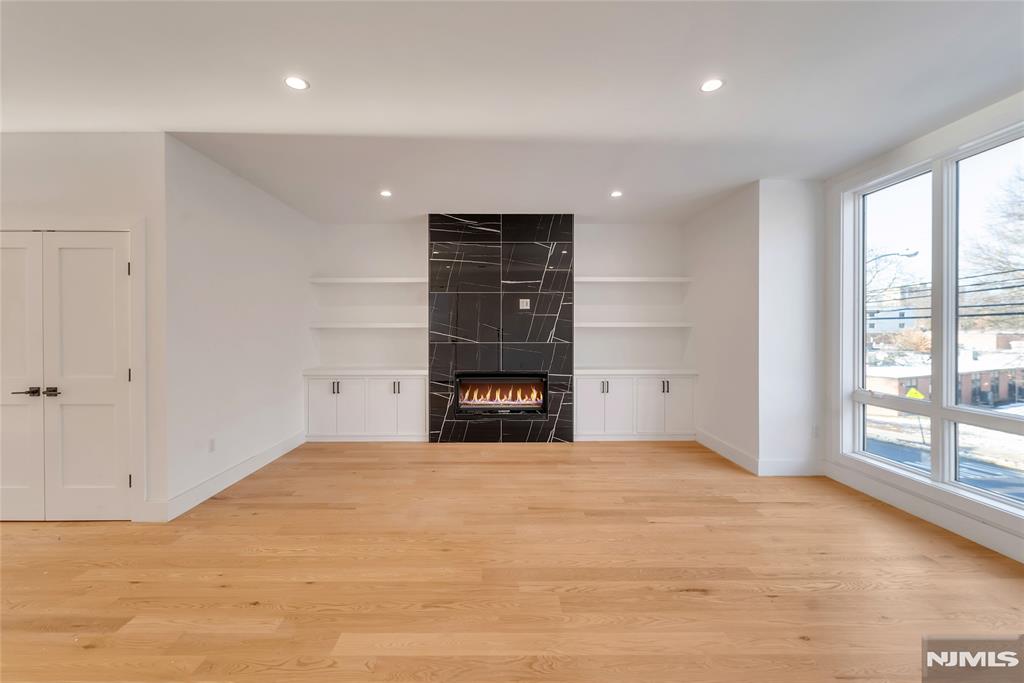 432 Stillwell Avenue B