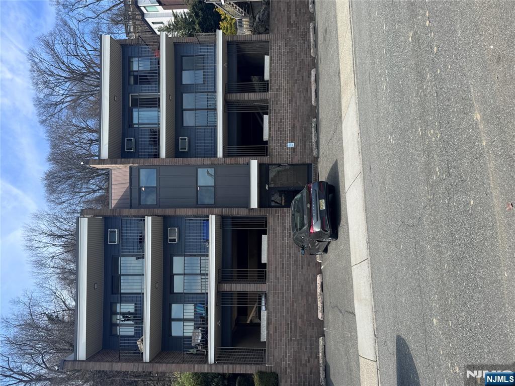 148 Undercliff Avenue 4