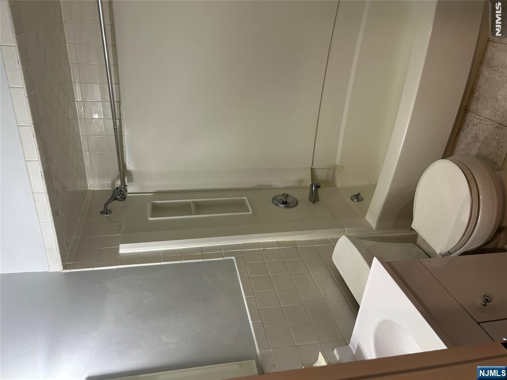 148 Undercliff Avenue 4
