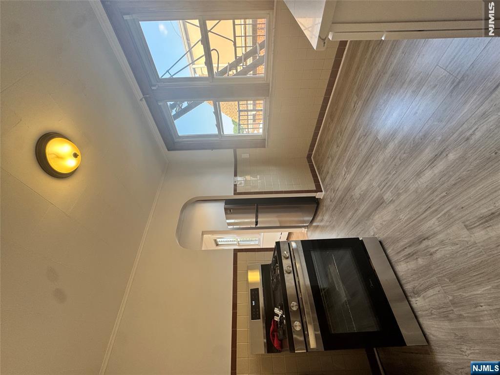 688 Kingsland Avenue 2