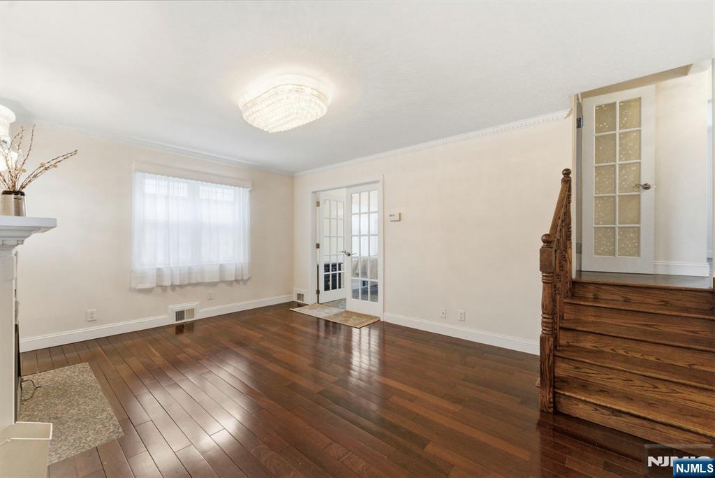 820 Elizabeth Street