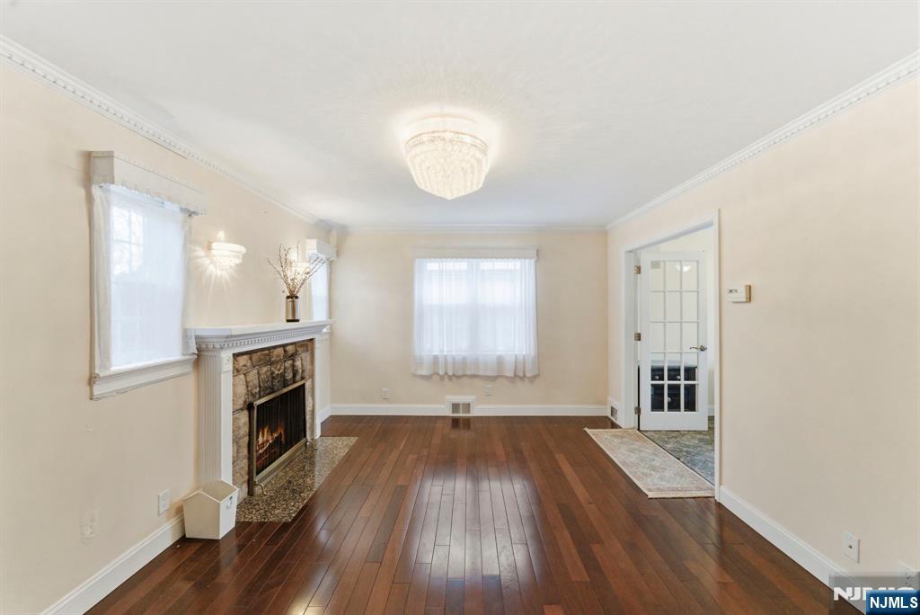 820 Elizabeth Street