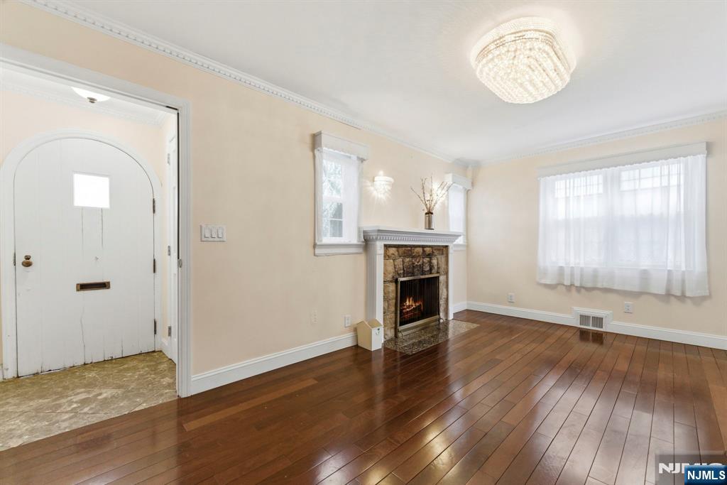 820 Elizabeth Street