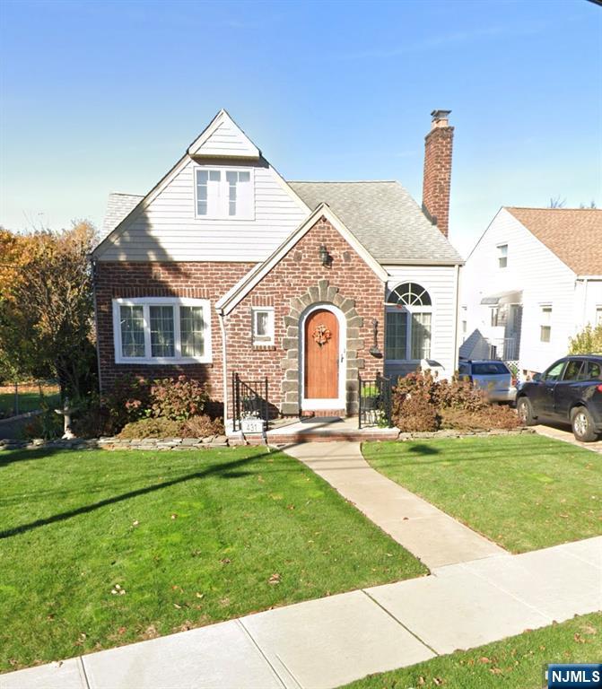 431 Van Renssalaer Court