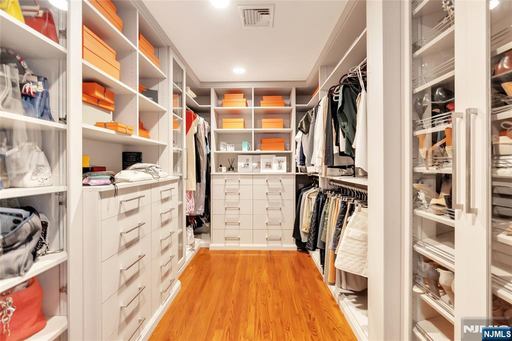 1115 Briar Way